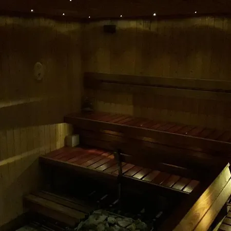 Vila Nelikko Juhla- Ja Majoitustilat Himanka