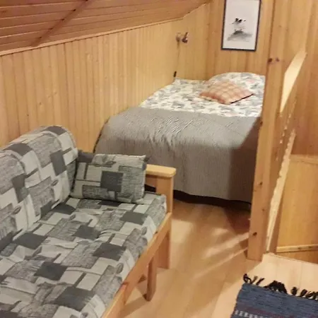 Nelikko Juhla- Ja Majoitustilat Villa