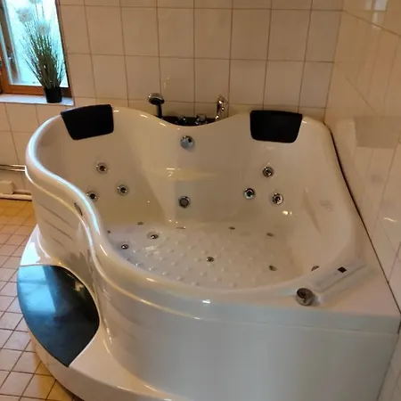 Nelikko Juhla- Ja Majoitustilat *