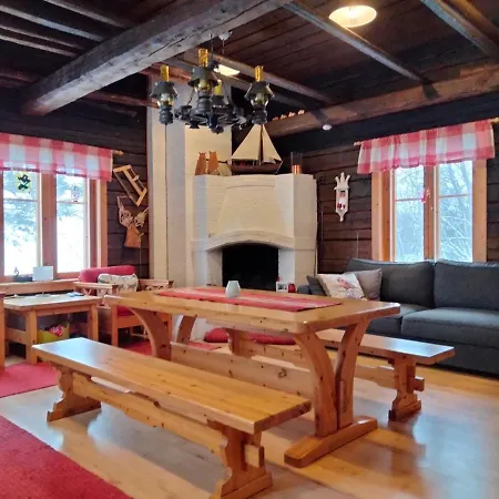 Vila Nelikko Juhla- Ja Majoitustilat Himanka