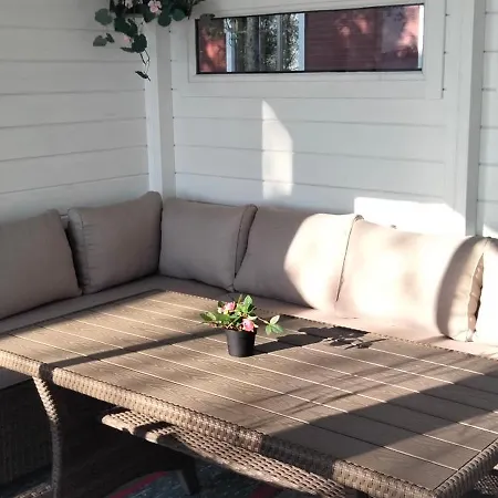 Nelikko Juhla- Ja Majoitustilat Vila Himanka