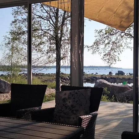 Nelikko Juhla- Ja Majoitustilat