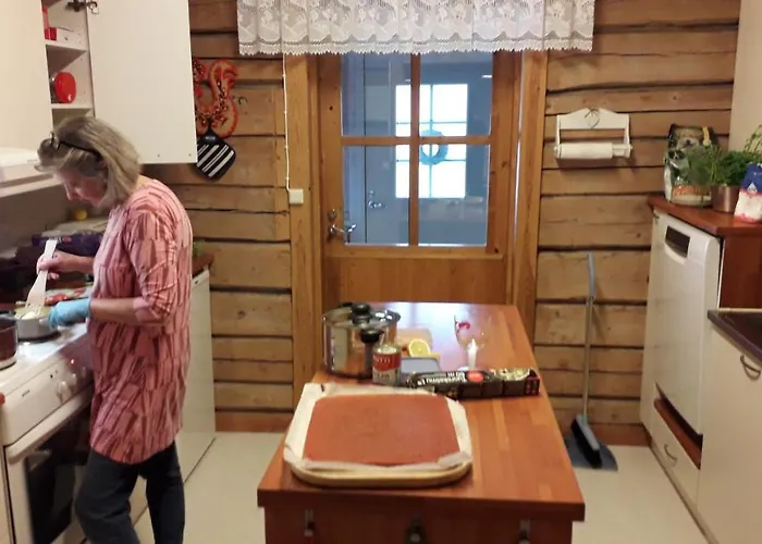 Nelikko Juhla- Ja Majoitustilat Villa