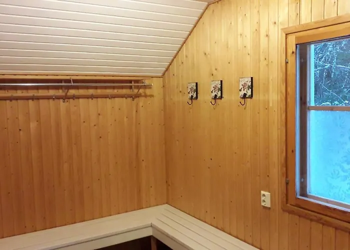 Nelikko Juhla- Ja Majoitustilat Villa