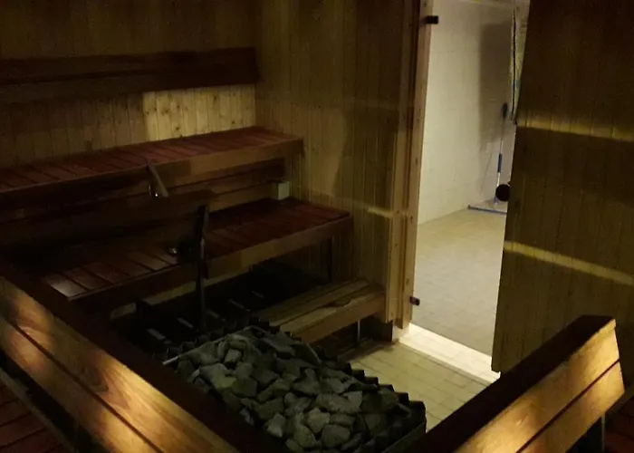 Nelikko Juhla- Ja Majoitustilat Villa Himanka