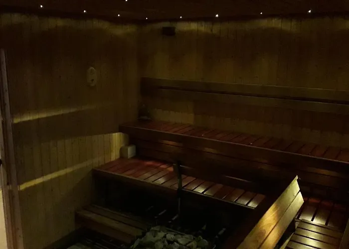 Villa Nelikko Juhla- Ja Majoitustilat Himanka