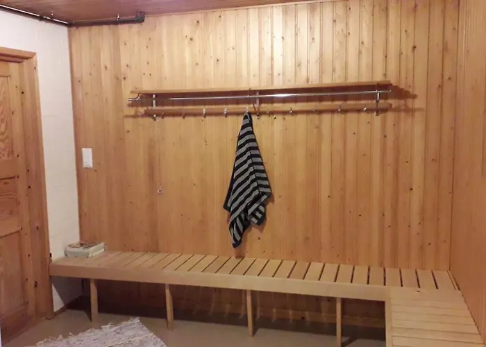 Nelikko Juhla- Ja Majoitustilat Villa