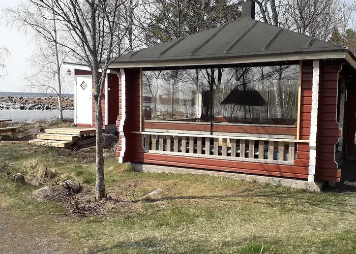 Nelikko Juhla- Ja Majoitustilat *