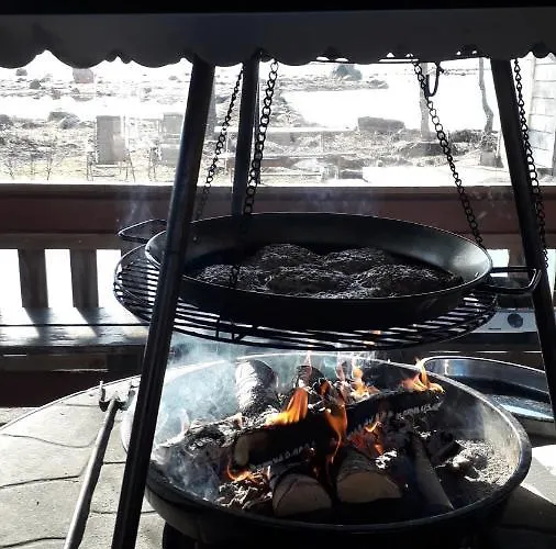 Nelikko Juhla- Ja Majoitustilat Villa *