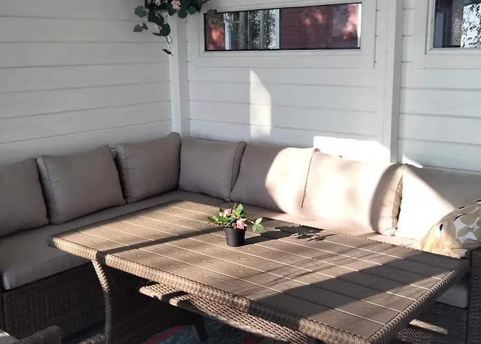 Nelikko Juhla- Ja Majoitustilat Villa Himanka