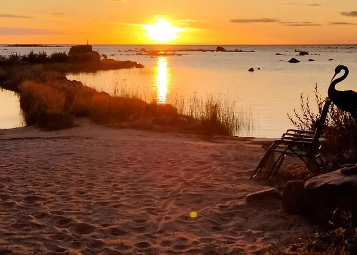 Nelikko Juhla- Ja Majoitustilat Villa Himanka