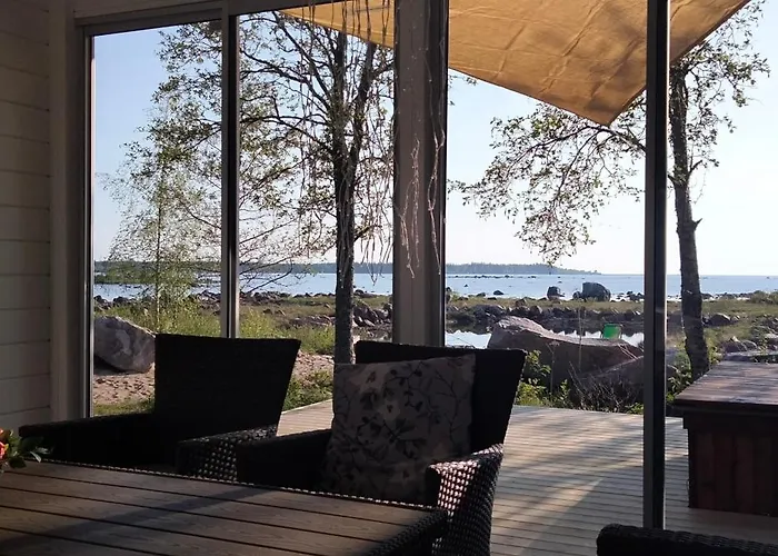 Nelikko Juhla- Ja Majoitustilat