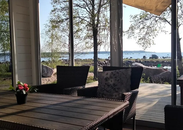 Villa Nelikko Juhla- Ja Majoitustilat *